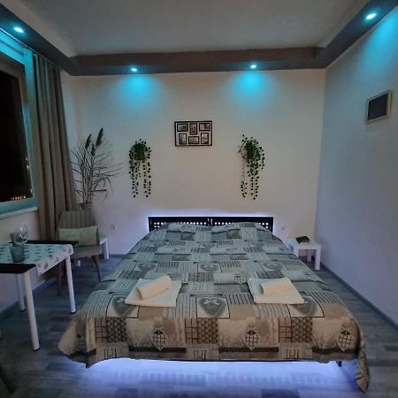 Студио В Центъра На Бургас Burgas Exterior foto